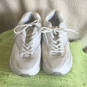 L.A. GEAR SNEAKERS, 7.5